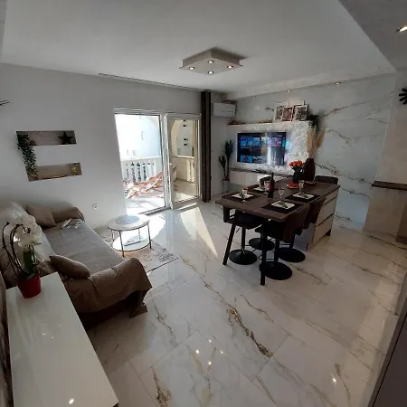 Apartmán Oasis *