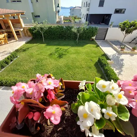 Apartment Green Oasis Apartment