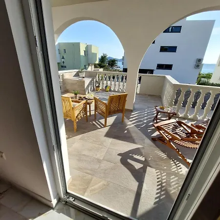 Oasis Апартаменти *